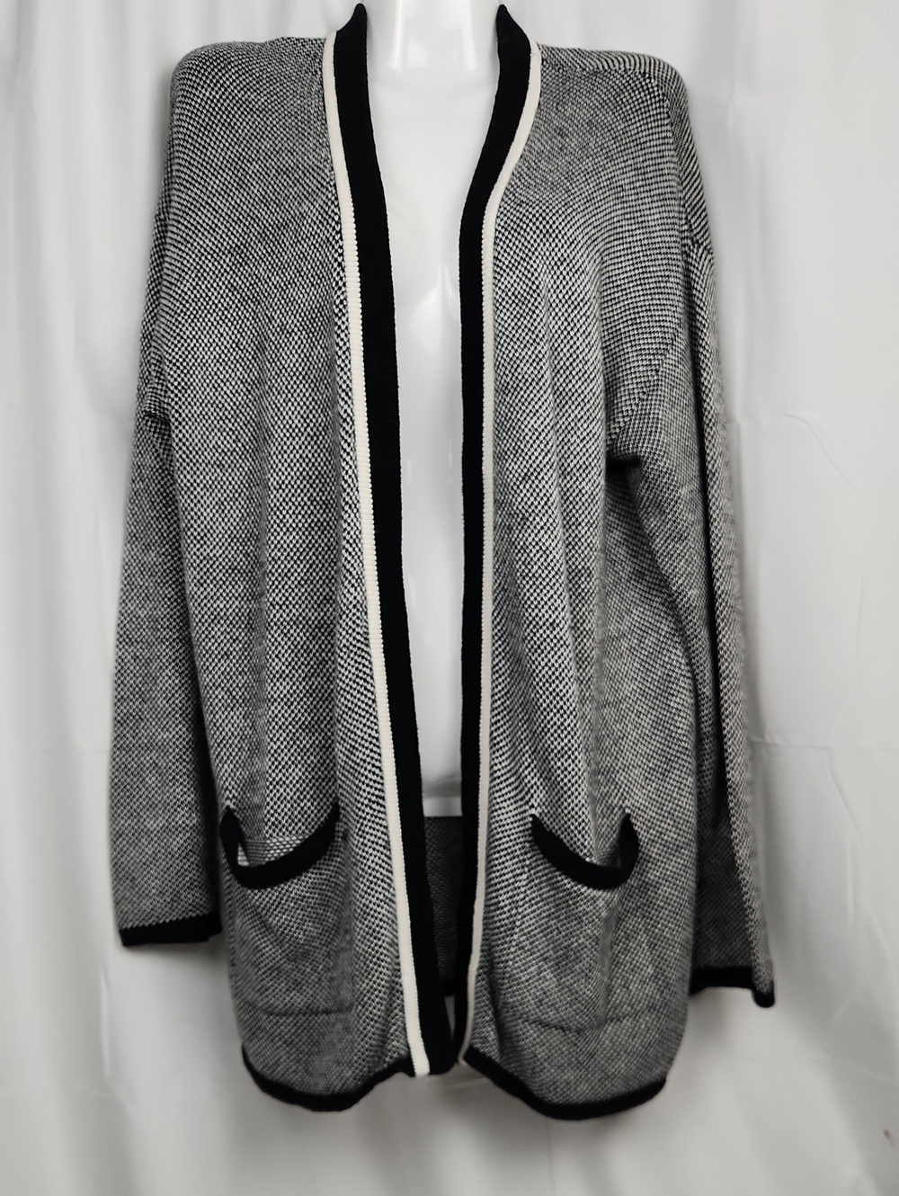 Banana Republic Black & White Open-Front Knit Cardigan